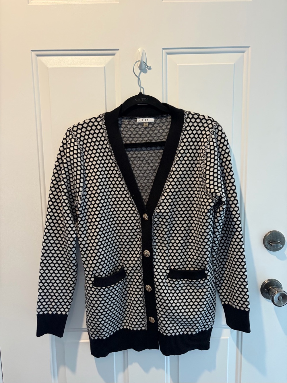 Sioni Black and White Geometric Knit Cardigan with Gold Buttons Size M